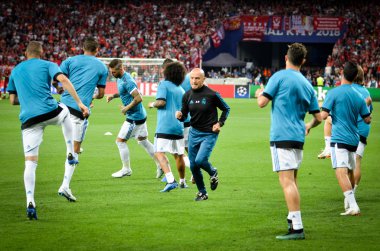 Kiev, Ukrayna - 26 Mayıs 2018: 2018 önce futbolcu Uefa Şampiyonlar Ligi Finali maç Real Madrid ve Kiev Ukrayna Milli Güvenlik olimpiyskiy Stadyumu'nda Liverpool arasında