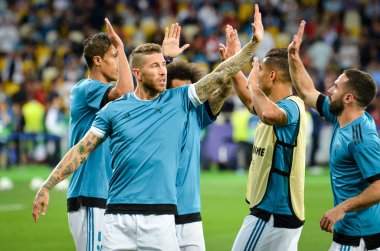 Kiev, Ukrayna - 26 Mayıs 2018: Sergio Ramos 2018 önce Uefa Şampiyonlar Ligi Finali maç Real Madrid ve Kiev Ukrayna Milli Güvenlik olimpiyskiy Stadyumu'nda Liverpool arasında