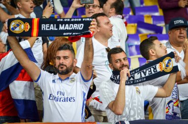 Kiev, Ukrayna - 26 Mayıs 2018: 2018 Uefa Şampiyonlar Ligi final maçı önce Real Madrid ve Liverpool, Ukrayna arasında Stadı nda Real Madrid hayranları onların takım destek