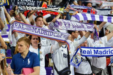 Kiev, Ukrayna - 26 Mayıs 2018: 2018 Uefa Şampiyonlar Ligi final maçı önce Real Madrid ve Liverpool, Ukrayna arasında Stadı nda Real Madrid hayranları onların takım destek