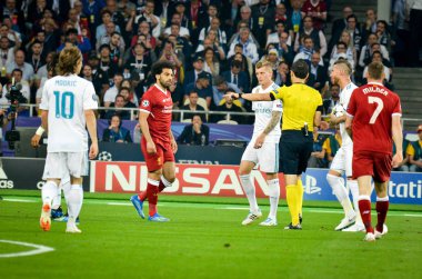 Kiev, Ukrayna - 26 Mayıs 2018: Futbolcu 2018 sırasında Uefa Şampiyonlar Ligi Finali maç Real Madrid ve Kiev Ukrayna Milli Güvenlik olimpiyskiy Stadyumu'nda Liverpool arasında