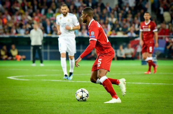 Kiev, Ukrayna - 26 Mayıs 2018: Georginio Wijnaldum 2018 sırasında Uefa Şampiyonlar Ligi Finali maç Real Madrid ve Kiev Ukrayna Milli Güvenlik olimpiyskiy Stadyumu'nda Liverpool arasında