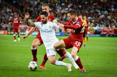 Kiev, Ukrayna - 26 Mayıs 2018: Çifleşme 2018 sırasında Andrew Robertson'a karşı Uefa Şampiyonlar Ligi Finali maç Real Madrid ve Kiev Ukrayna Milli Güvenlik olimpiyskiy Stadyumu'nda Liverpool arasında