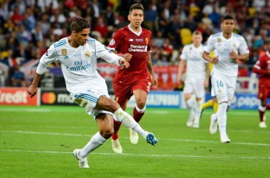 Kiev, Ukrayna - 26 Mayıs 2018: Raphael Varane kutlamak 2018 Uefa Şampiyonlar Ligi final maçında Real Madrid ve Kiev Ukrayna Milli Güvenlik olimpiyskiy Stadyumu'nda Liverpool arasında sırasında