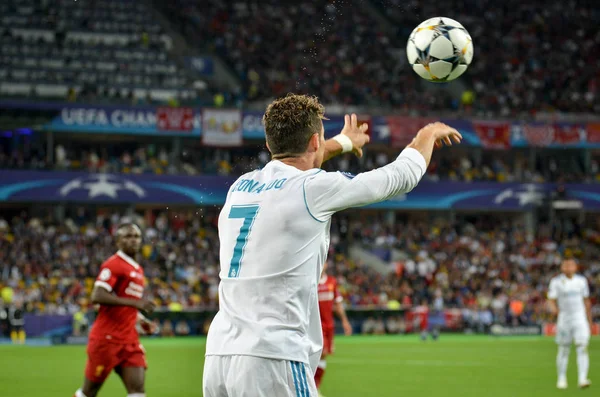 Kiev, Ukrayna - 26 Mayıs 2018: Cristiano Ronaldo 2018 sırasında Uefa Şampiyonlar Ligi Finali maç Real Madrid ve Kiev Ukrayna Milli Güvenlik olimpiyskiy Stadyumu'nda Liverpool arasında