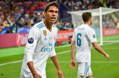 Kiev, Ukrayna - 26 Mayıs 2018: Raphael Varane kutlamak 2018 Uefa Şampiyonlar Ligi final maçında Real Madrid ve Kiev Ukrayna Milli Güvenlik olimpiyskiy Stadyumu'nda Liverpool arasında sırasında