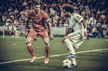 Kiev, Ukrayna - 26 Mayıs 2018: Dejan Lovren ve Marcelo 2018 Uefa Şampiyonlar Ligi final maçında Real Madrid ve Liverpool, Ukrayna arasında sırasında