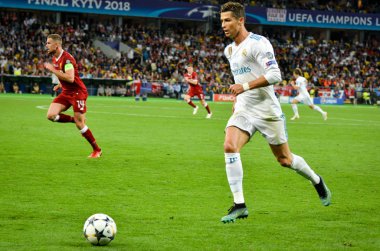 Kiev, Ukrayna - 26 Mayıs 2018: Cristiano Ronaldo 2018 sırasında Uefa Şampiyonlar Ligi Finali maç Real Madrid ve Kiev Ukrayna Milli Güvenlik olimpiyskiy Stadyumu'nda Liverpool arasında