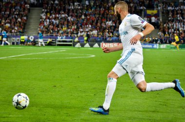 Kiev, Ukrayna - 26 Mayıs 2018: Karim Benzema 2018 sırasında Uefa Şampiyonlar Ligi Finali maç Real Madrid ve Kiev Ukrayna Milli Güvenlik olimpiyskiy Stadyumu'nda Liverpool arasında