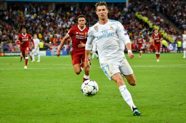 Kiev, Ukrayna - 26 Mayıs 2018: Cristiano Ronaldo 2018 sırasında Uefa Şampiyonlar Ligi Finali maç Real Madrid ve Kiev Ukrayna Milli Güvenlik olimpiyskiy Stadyumu'nda Liverpool arasında