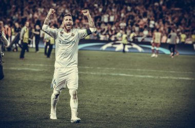 Kiev, Ukrayna - 26 Mayıs 2018: Sergio Ramos Real Madrid Uefa Şampiyonlar Ligi 2018 arasında Real Madrid ve Liverpool, Ukrayna Kiev maçında son zaferi kutlamak