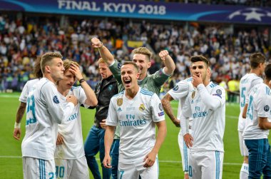 Kiev, Ukrayna - 26 Mayıs 2018: Lucas Vazquez Real Madrid Uefa Şampiyonlar Ligi 2018 arasında Real Madrid ve Liverpool, Ukrayna Kiev maçında son zaferi kutlamak