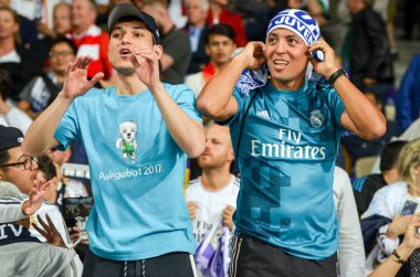 Kiev, Ukrayna - 26 Mayıs 2018: Hayranları Real Madrid Uefa Şampiyonlar Ligi 2018 arasında Real Madrid ve Liverpool, Ukrayna Kiev maçında son zaferi kutlamak