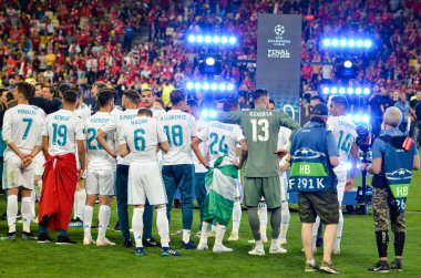Kiev, Ukrayna - 26 Mayıs 2018: Futbolcular Real Madrid Uefa Şampiyonlar Ligi 2018 Kiev, Ukrayna finalinde Liverpool oyuncular için koridorda başladı