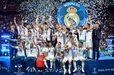 Kiev, Ukrayna - 26 Mayıs 2018: Futbolcular Real Madrid Uefa Şampiyonlar Ligi 2018 arasında Real Madrid ve Liverpool, Ukrayna Kiev maçında son zaferi kutlamak