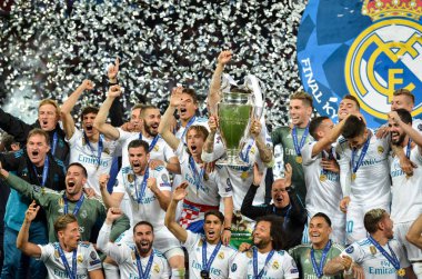 Kiev, Ukrayna - 26 Mayıs 2018: Futbolcular Real Madrid Uefa Şampiyonlar Ligi 2018 arasında Real Madrid ve Liverpool, Ukrayna Kiev maçında son zaferi kutlamak