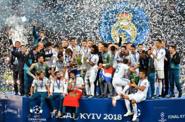 Kiev, Ukrayna - 26 Mayıs 2018: Futbolcular Real Madrid Uefa Şampiyonlar Ligi 2018 arasında Real Madrid ve Liverpool, Ukrayna Kiev maçında son zaferi kutlamak