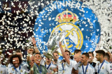 Kiev, Ukrayna - 26 Mayıs 2018: Futbolcular Real Madrid Uefa Şampiyonlar Ligi 2018 arasında Real Madrid ve Liverpool, Ukrayna Kiev maçında son zaferi kutlamak
