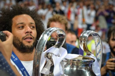 Kiev, Ukrayna - 26 Mayıs 2018: Marcelo Real Madrid Uefa Şampiyonlar Ligi 2018 arasında Real Madrid ve Liverpool, Ukrayna Kiev maçında son zaferi kutlamak