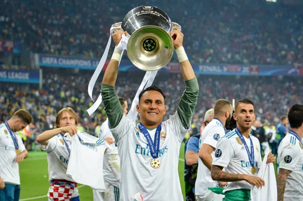 Kiev, Ukrayna - 26 Mayıs 2018: Keylor Navas Real Madrid Uefa Şampiyonlar Ligi 2018 arasında Real Madrid ve Liverpool, Ukrayna Kiev maçında son zaferi kutlamak