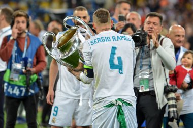 Kiev, Ukrayna - 26 Mayıs 2018: Sergio Ramos Real Madrid Uefa Şampiyonlar Ligi 2018 arasında Real Madrid ve Liverpool, Ukrayna Kiev maçında son zaferi kutlamak