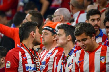 Lyon, Fransa - 16 Mayıs, 2018: Atletico Madrid taraftarları final Uefa Avrupa Ligi sırasında takım maç arada Atletico Madrid vs Groupama Stadyumu, Fransa Olimpik Marsilya standları destek