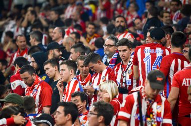 Lyon, Fransa - 16 Mayıs, 2018: Atletico Madrid taraftarları final Uefa Avrupa Ligi sırasında takım maç arada Atletico Madrid vs Groupama Stadyumu, Fransa Olimpik Marsilya standları destek