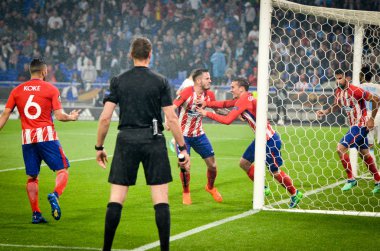 Lyon, Fransa - 16 Mayıs, 2018: Antoine Griezmann arada Atletico Madrid vs Olimpik Marsilya Groupama Stadyumu'nda Fransa final Uefa Avrupa Ligi maçı sırasında gol kutluyor