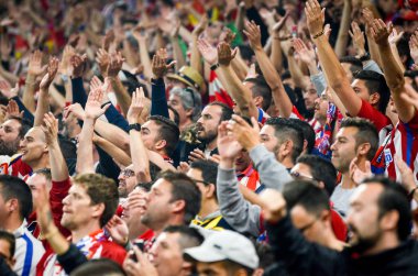 Lyon, Fransa - 16 Mayıs, 2018: Atletico Madrid taraftarları final Uefa Avrupa Ligi sırasında takım maç arada Atletico Madrid vs Groupama Stadyumu, Fransa Olimpik Marsilya standları destek