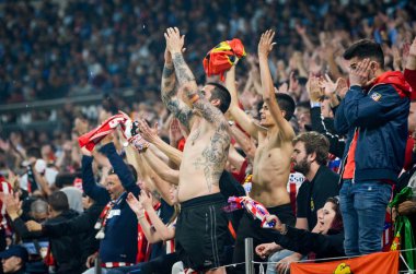 Lyon, Fransa - 16 Mayıs, 2018: Atletico Madrid taraftarları final Uefa Avrupa Ligi sırasında takım maç arada Atletico Madrid vs Groupama Stadyumu, Fransa Olimpik Marsilya standları destek