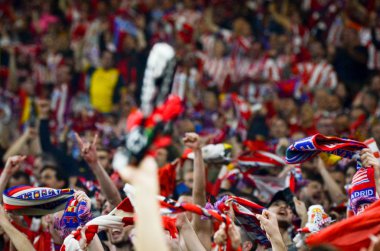 Lyon, Fransa - 16 Mayıs, 2018: Atletico Madrid taraftarları final Uefa Avrupa Ligi sırasında takım maç arada Atletico Madrid vs Groupama Stadyumu, Fransa Olimpik Marsilya standları destek