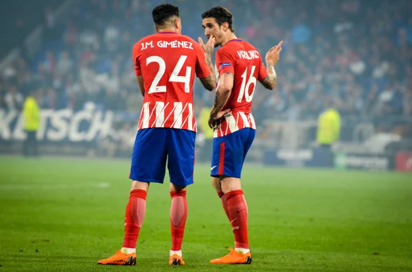 Lyon, Fransa - 16 Mayıs, 2018: Jose Giménez ve Sime Vrsaljko (R) sırasında final Uefa Avrupa Ligi maç arada Atletico Madrid vs Olimpik Marsilya Groupama Stadyumu, Fransa
