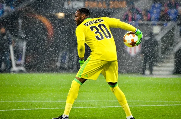 Lyon, Fransa - 16 Mayıs, 2018: Steve Mandanda Atletico Madrid vs Groupama Stadyumu, Fransa Olimpik Marsilya arasında final Uefa Avrupa Ligi maçı sırasında