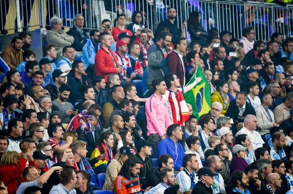 Lyon, Fransa - 16 Mayıs, 2018: Atletico Madrid taraftarları final Uefa Avrupa Ligi sırasında takım maç arada Atletico Madrid vs Groupama Stadyumu, Fransa Olimpik Marsilya standları destek