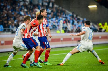 Lyon, Fransa - 16 Mayıs, 2018: Atletico Madrid vs Groupama Stadyumu, Fransa Olimpik Marsilya arasında final Uefa Avrupa Ligi maçı sırasında Morgan Sanson (R)