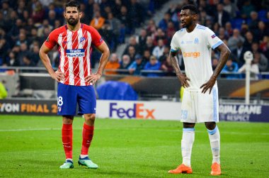 Lyon, Fransa - 16 Mayıs, 2018: Diego Costa Andre Zambo Anguissa (R) arada Atletico Madrid vs Olimpik Marsilya Groupama Stadyumu, Fransa final Uefa Avrupa Ligi maçı sırasında karşı