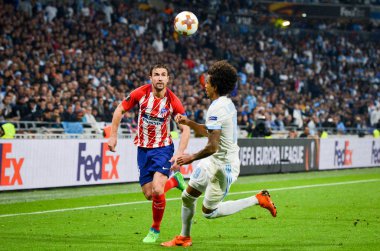 Lyon, Fransa - 16 Mayıs, 2018: Gabi Luiz Gustavo (R) arada Atletico Madrid vs Olimpik Marsilya Groupama Stadyumu, Fransa final Uefa Avrupa Ligi maçı sırasında karşı