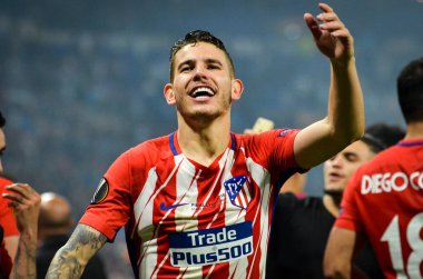 Lyon, Fransa - 16 Mayıs, 2018: Lucas Hernandez final Uefa Avrupa Ligi Groupama Stadyumu, Fransa Olimpik Marsilya karşı zafer kutluyor