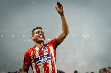 Lyon, Fransa - 16 Mayıs, 2018: Lucas Hernandez final Uefa Avrupa Ligi Groupama Stadyumu, Fransa Olimpik Marsilya karşı zafer kutluyor