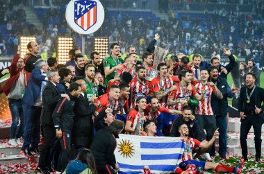 Lyon, Fransa - 16 Mayıs, 2018: Atletico Madrid ve havai fişek ile Ödülleri töreninde Fernando Torres kutlamak Uefa Kupası Avrupa Ligi Groupama Stadyumu, Fransa zafer