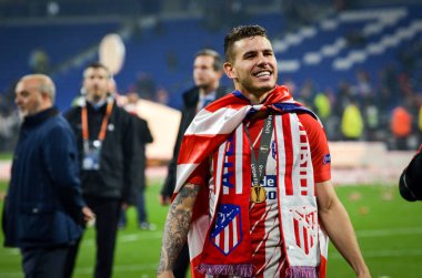 Lyon, Fransa - 16 Mayıs, 2018: Lucas Hernandez final Uefa Avrupa Ligi Groupama Stadyumu, Fransa Olimpik Marsilya karşı zafer kutluyor