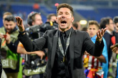 Lyon, Fransa - 16 Mayıs, 2018: Diego Simeone final Uefa Avrupa Ligi Groupama Stadyumu, Fransa Olimpik Marsilya karşı zafer kutluyor