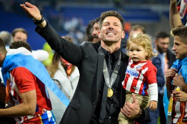 Lyon, Fransa - 16 Mayıs, 2018: Diego Simeone final Uefa Avrupa Ligi Groupama Stadyumu, Fransa Olimpik Marsilya karşı zafer kutluyor
