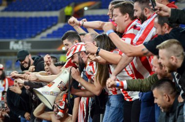 Lyon, Fransa - 16 Mayıs, 2018: Atletico Madrid taraftarları final Uefa Avrupa Ligi sırasında takım maç arada Atletico Madrid vs Groupama Stadyumu, Fransa Olimpik Marsilya standları destek