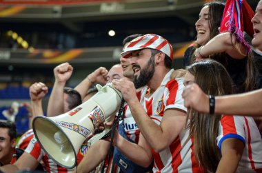 Lyon, Fransa - 16 Mayıs, 2018: Atletico Madrid taraftarları final Uefa Avrupa Ligi sırasında takım maç arada Atletico Madrid vs Groupama Stadyumu, Fransa Olimpik Marsilya standları destek