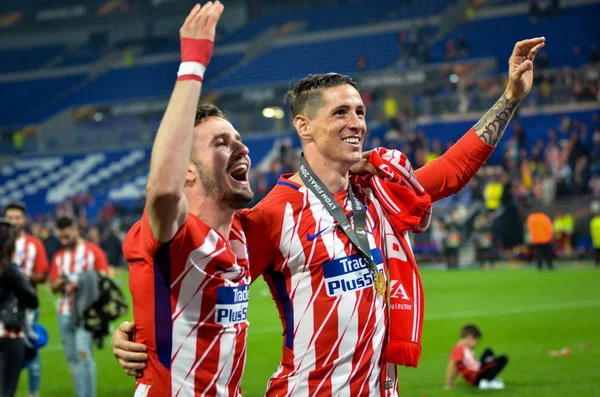 Lyon, Fransa - 16 Mayıs, 2018: Lucas Hernandez ve Fernando Torres final Uefa Avrupa Ligi Groupama Stadyumu, Fransa Olimpik Marsilya karşı zafer kutluyor