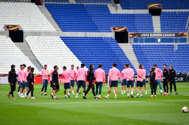 Lyon, Fransa - 16 Mayıs, 2018: eğitim futbolcular final Uefa Avrupa Ligi önce Atletico Madrid Maç Groupama Stadyumu, Fransa