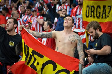 Lyon, Fransa - 16 Mayıs, 2018: Atletico Madrid taraftarları final Uefa Avrupa Ligi sırasında takım maç arada Atletico Madrid vs Groupama Stadyumu, Fransa Olimpik Marsilya standları destek