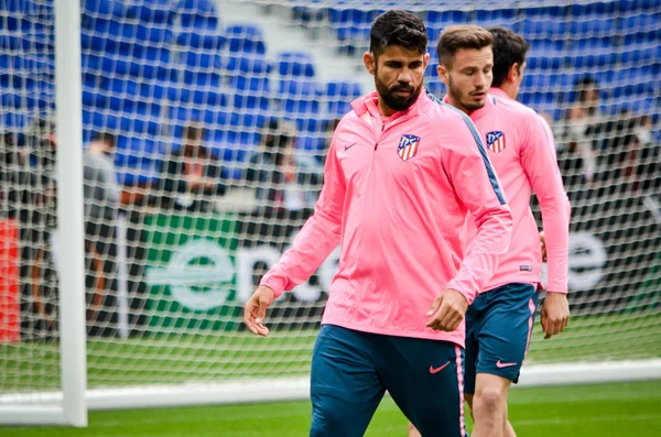 Lyon, Fransa - 16 Mayıs, 2018: eğitim futbolcular Atletico Madrid ve Diego Costa daha önce final Uefa Avrupa Ligi maç Groupama Stadyumu, Fransa