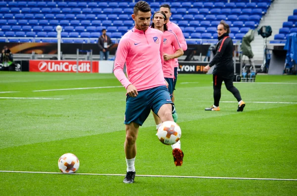 Lyon, Fransa - 16 Mayıs, 2018: eğitim futbolcular final Uefa Avrupa Ligi önce Atletico Madrid Maç Groupama Stadyumu, Fransa